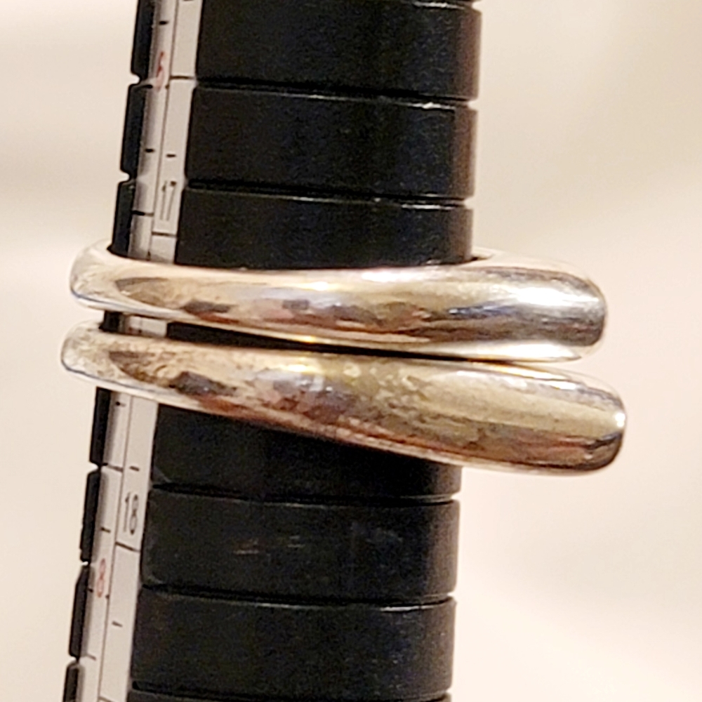 Silver Tone Stackable Rings. Wave Pattern. Size 7 - image 4